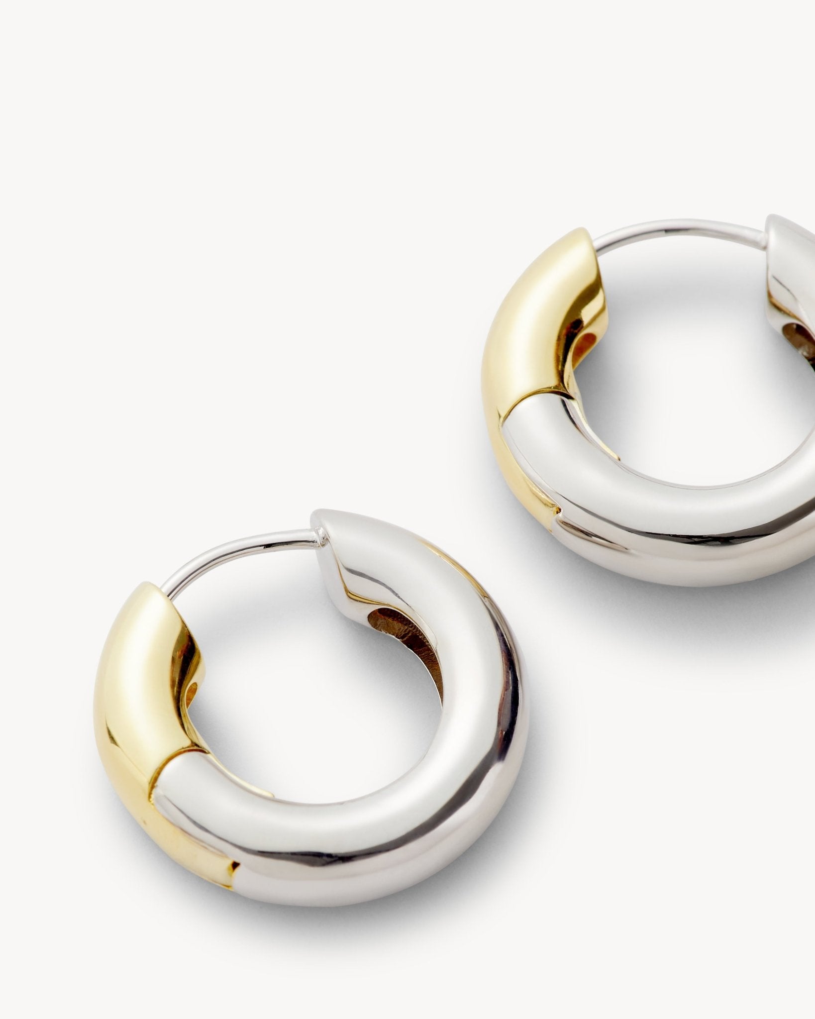 Baby Chunky Hoops in 3/4 Silver - Image 2