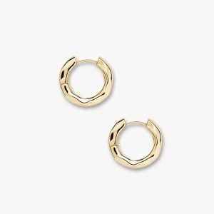 Petite Wavy Hoops in Gold