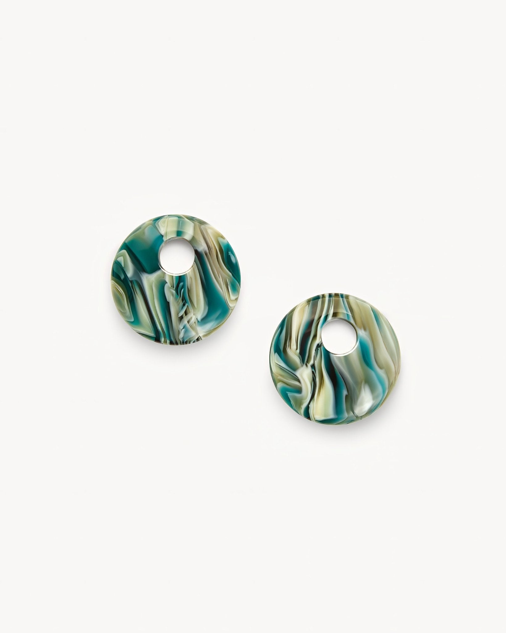 Chunky Disc Charms in Stromanthe