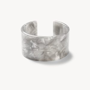 Jumbo Cuff in Grey Shell