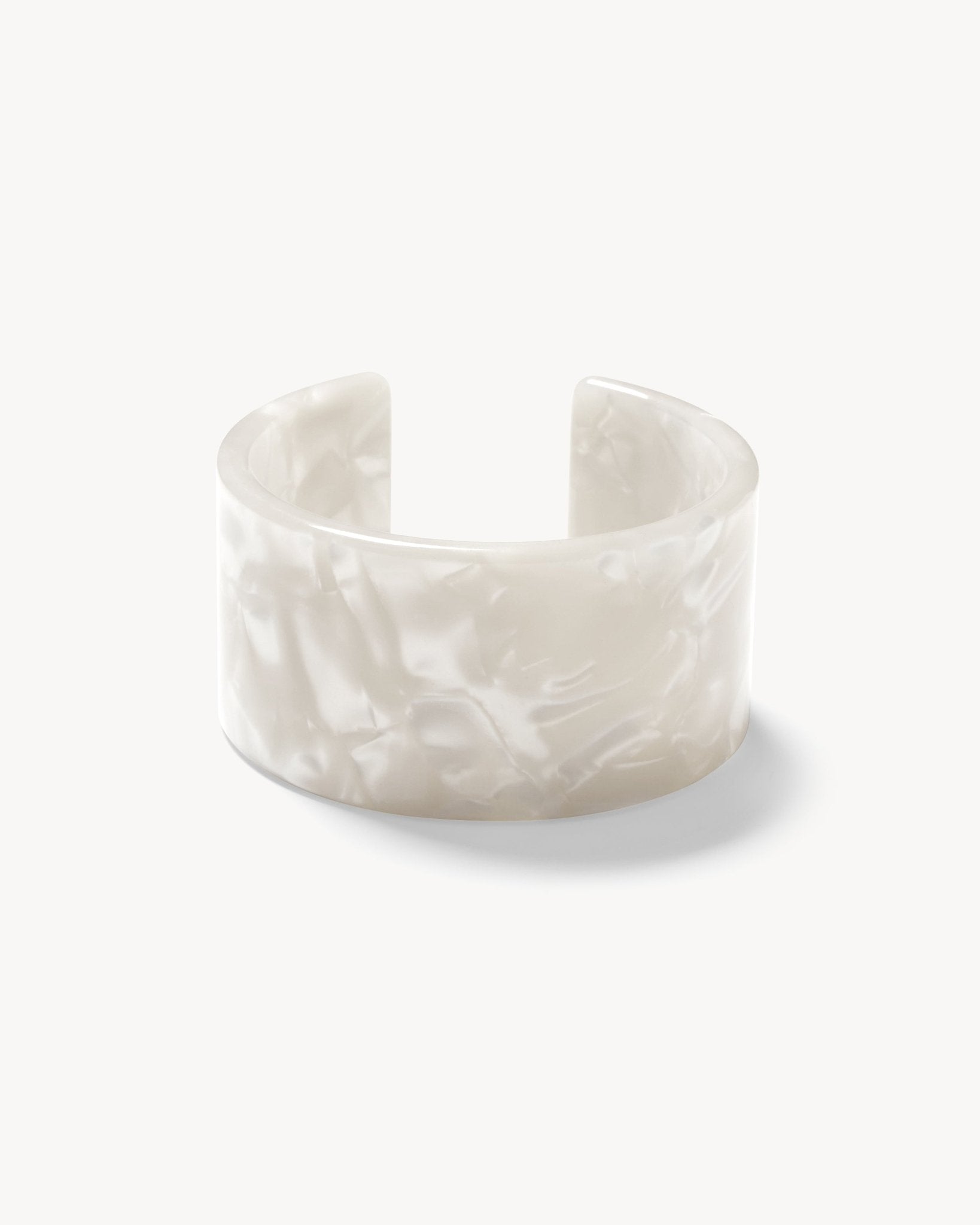 Jumbo Cuff in White Shell
