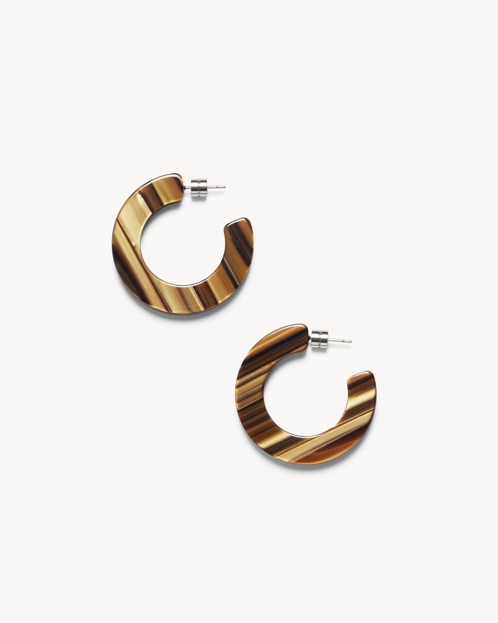 Kate Hoops in Tiger’s Eye