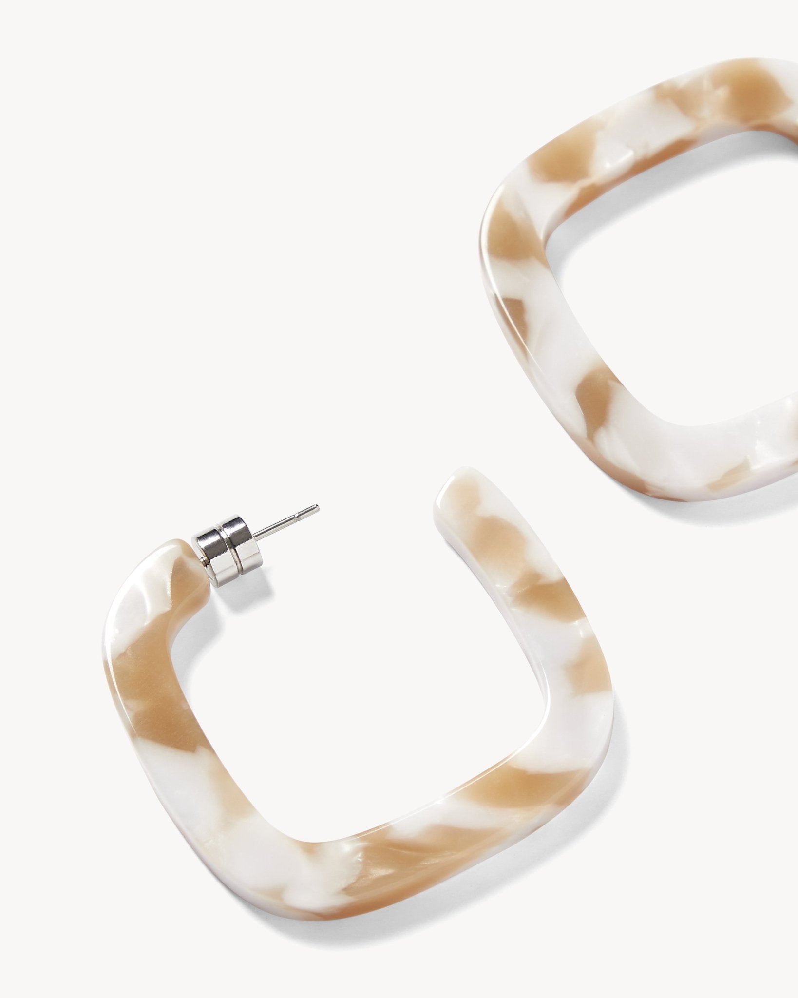 Midi Square Hoops in Taupe Shell - Image 2