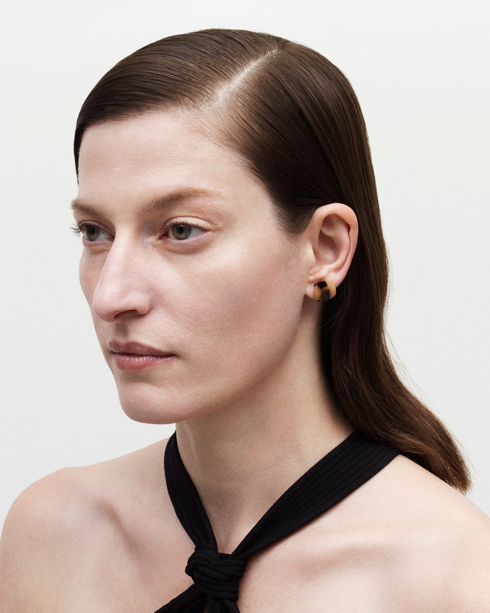 Mini Sculpture Studs in Blonde Tortoise - Image 2